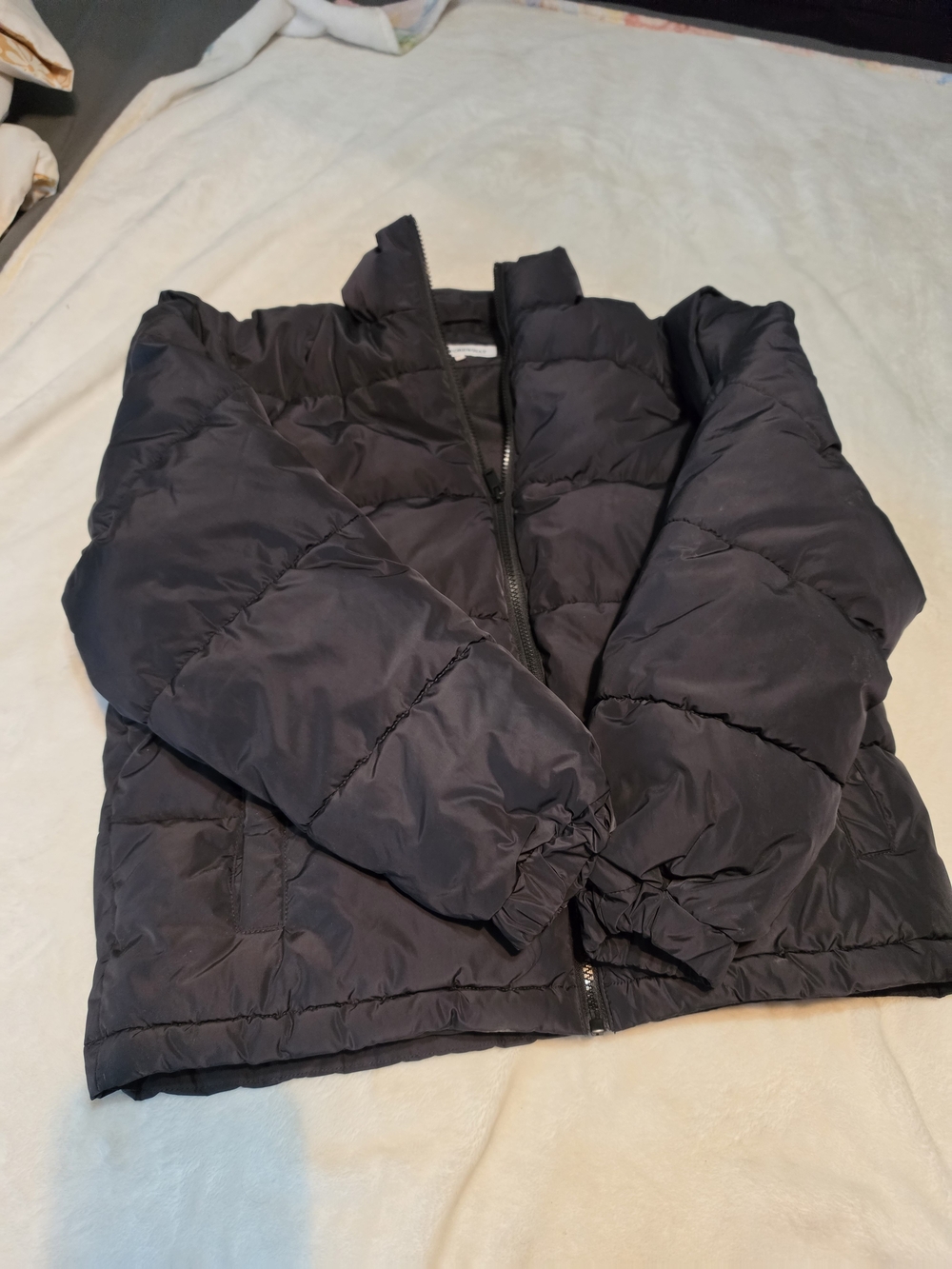 WeWoreWhat Black Puffer Jacket